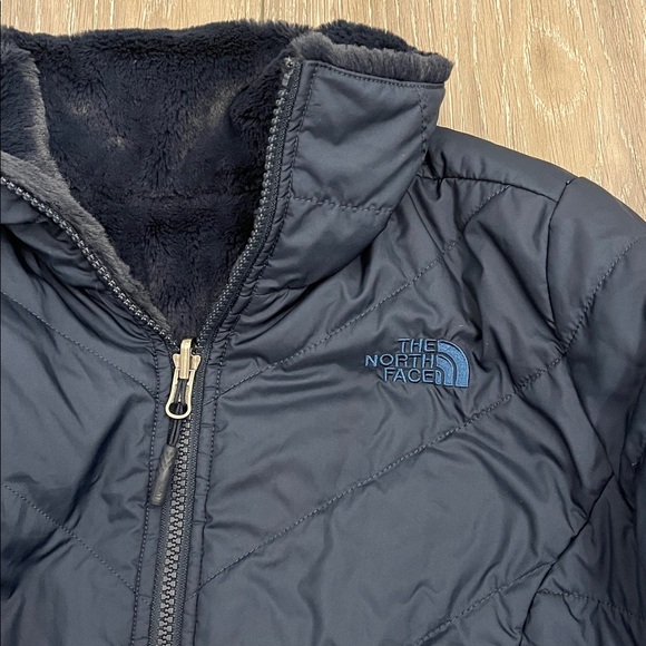 The North Face Mossbud Reversible Jacket - Picture 3 of 10